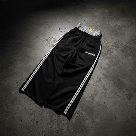 Suade Track jogger in Sleek black